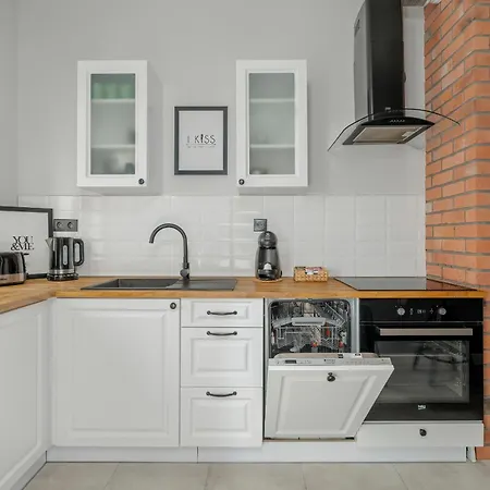Bright With Balcony And Free Garage By Renters * Poznań